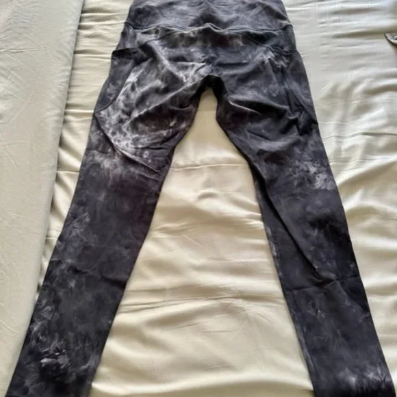 The Gym People Women's Leggings SIZE L **TIE DYE PATTERN** POCKETS - Picture 3 of 6
